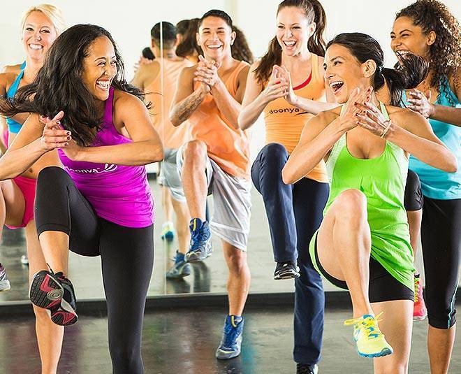 Что такое зумба, ее виды и польза для женщин - fitnessera.ru